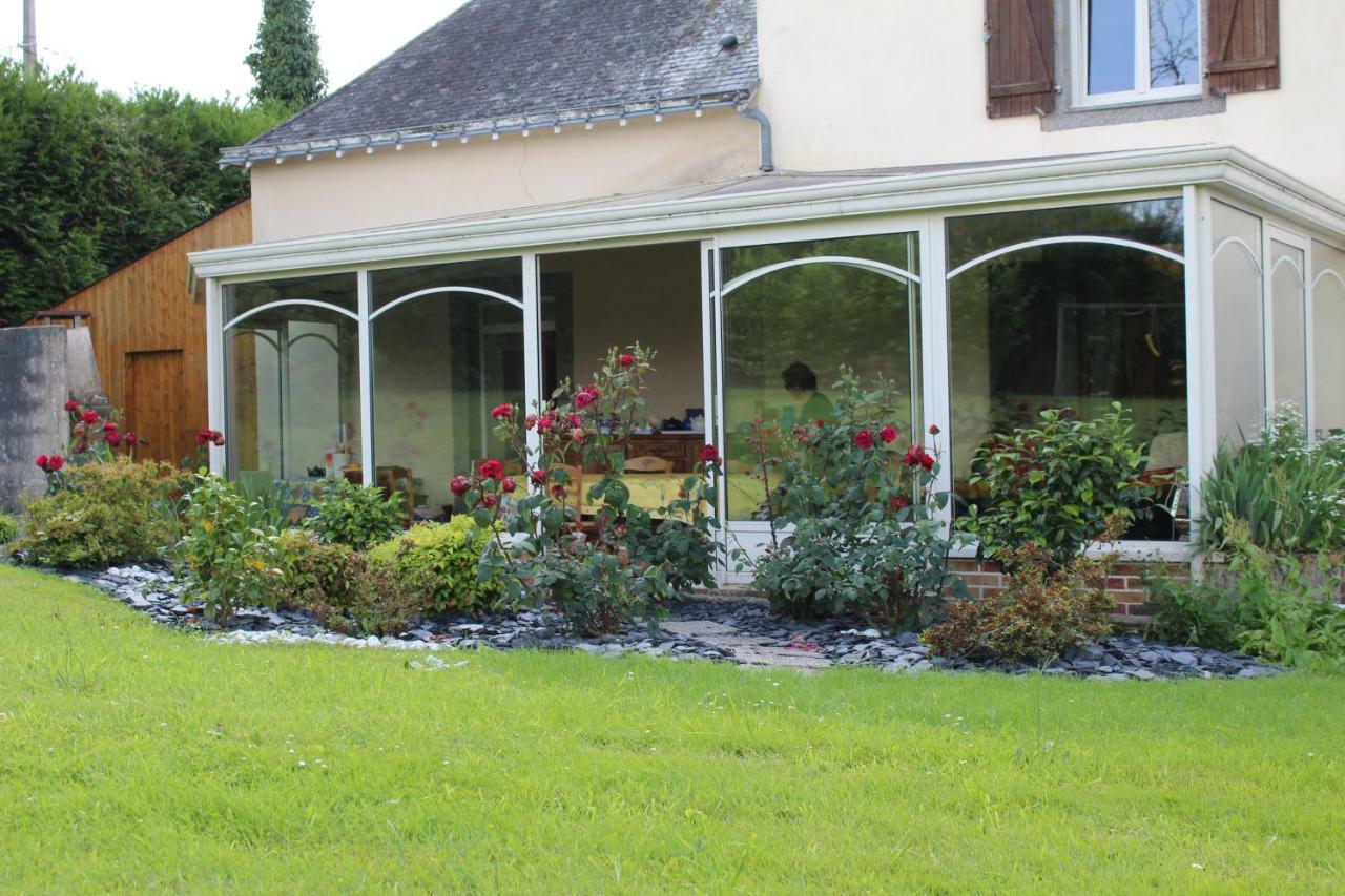 La Grande Malardiere Saint-Georges-Buttavent Esterno foto